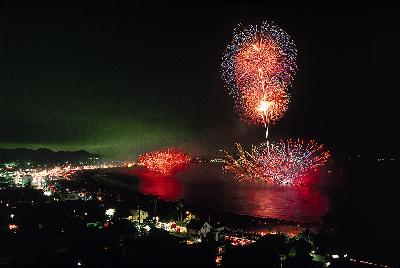 三浦海岸納涼まつり花火大会過去の開催の様子