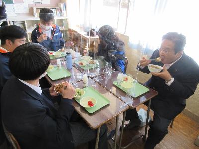 食よし三浦学校給食